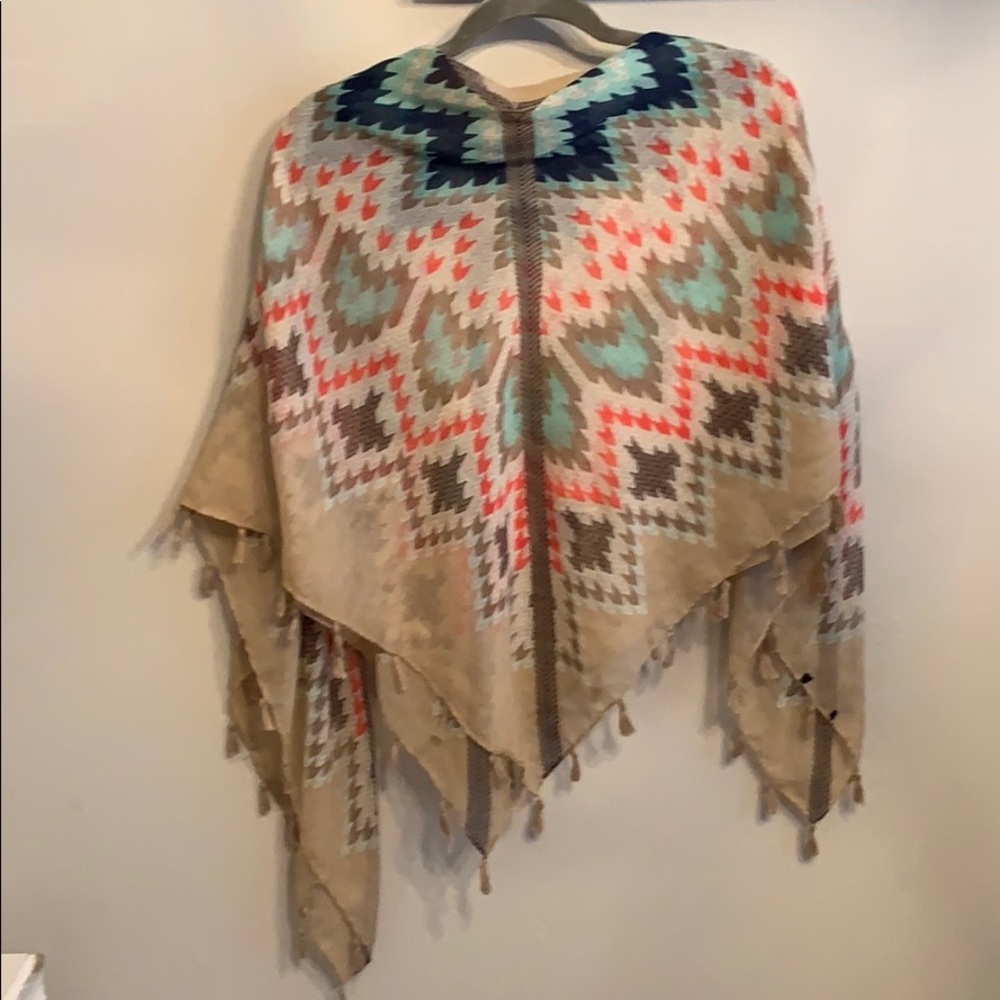 Printed scarf.